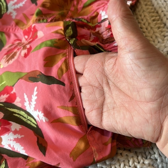 Columbia Tropical Pink Walnut River Shorts Sz Xs - Picture 6 of 6